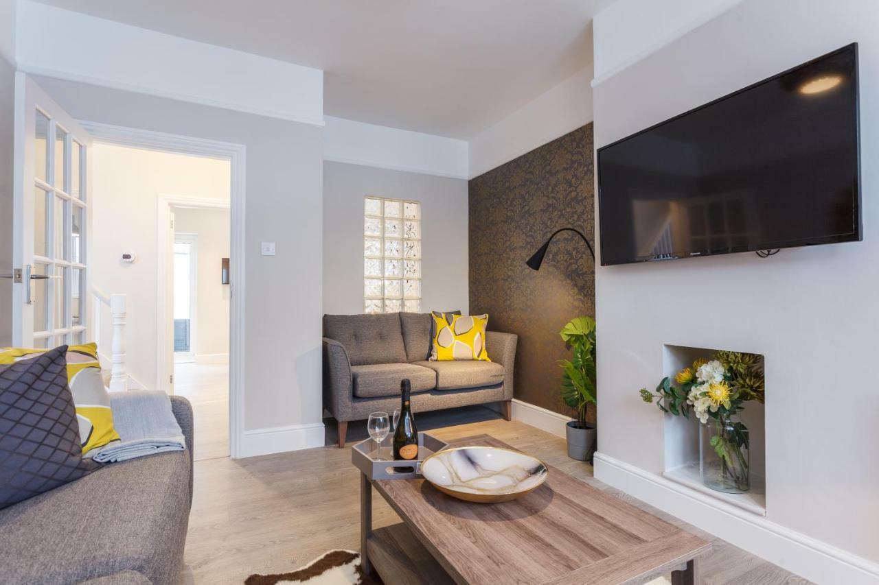 伯恩茅斯Stylish Town Centre House - 300Mbps, Parking & Sunny Decking公寓 外观 照片