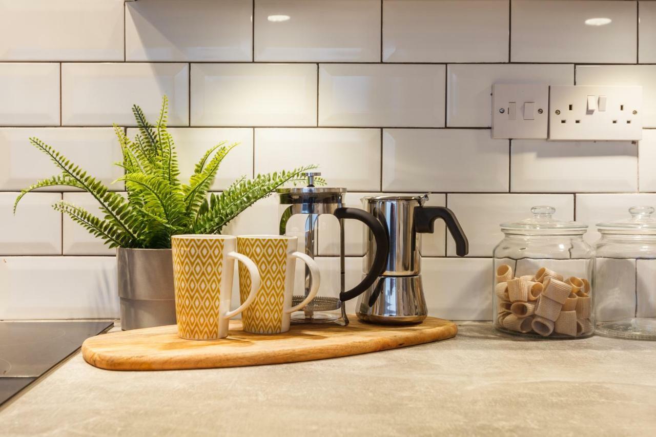 伯恩茅斯Stylish Town Centre House - 300Mbps, Parking & Sunny Decking公寓 外观 照片